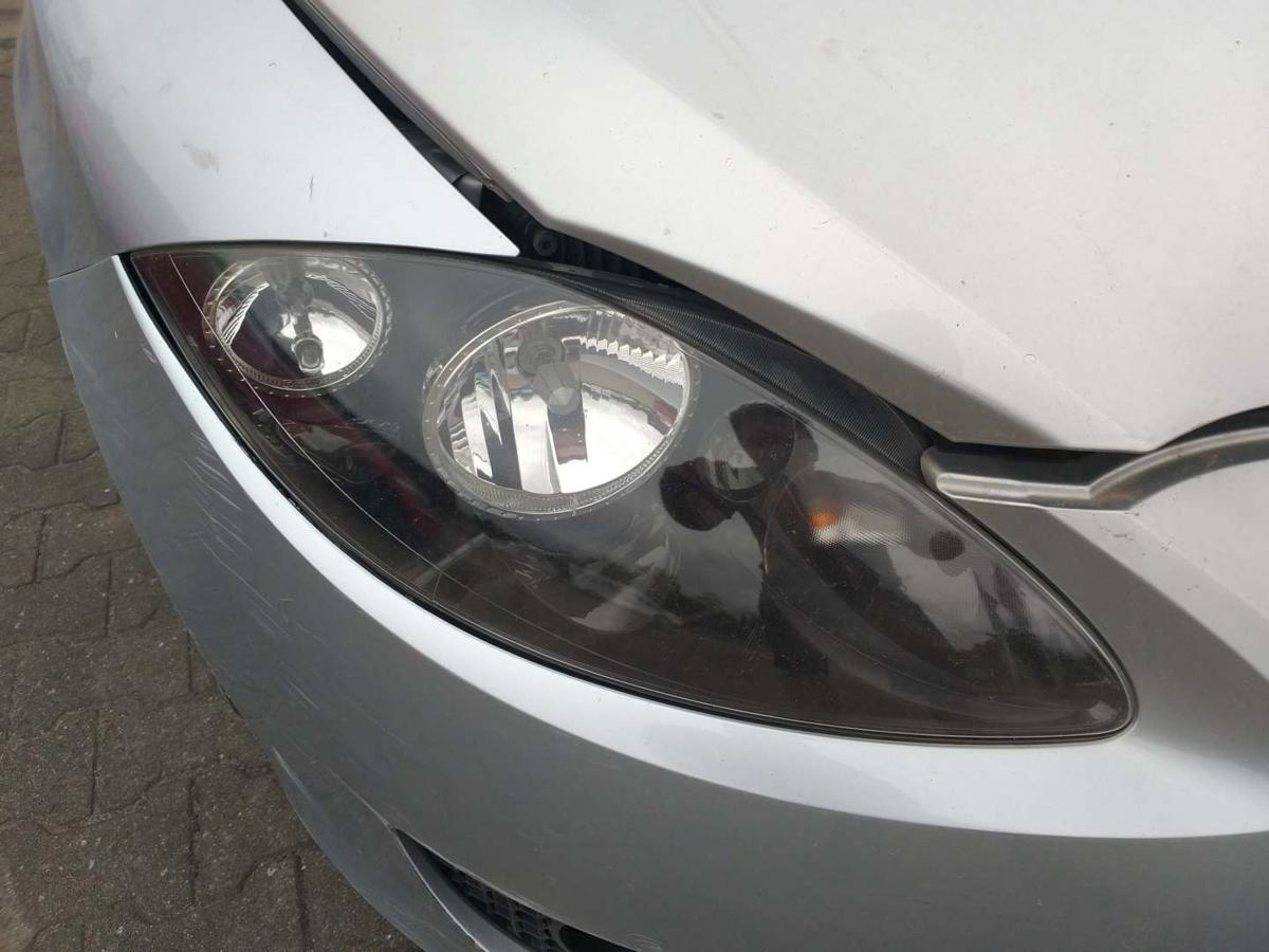 Seat Leon 1P original Scheinwerfer vorn rechts Halogen Bj.2005